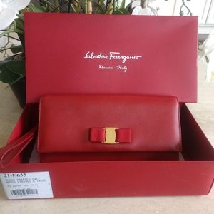 Authentic Salvatore Ferragamo clutch with box